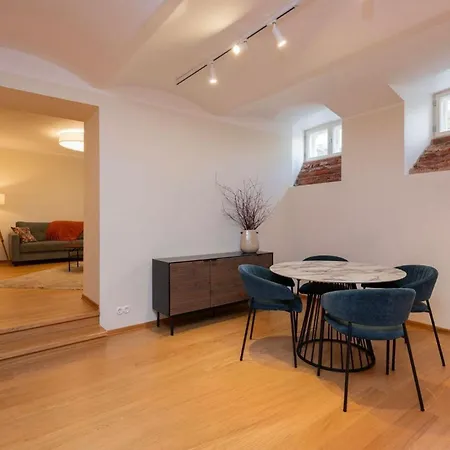 Vallikraavi Street With Sauna 아파트 타르투